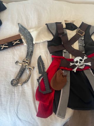 Disfraz Pirata Completo con Espada