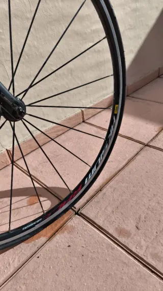 Bicicleta de carretera Mérida Scultura 500