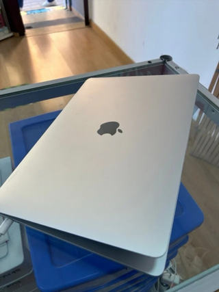 MacBook Pro Plata 512GB i5 8GB RAM
