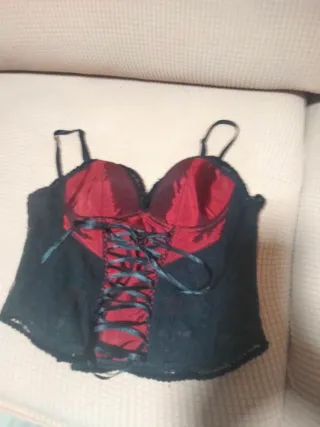 Corsé Negro y Rojo Talla L
