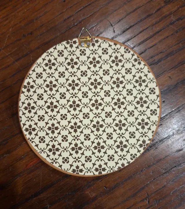 Z154  Piccolo quadro decorativo rotondo