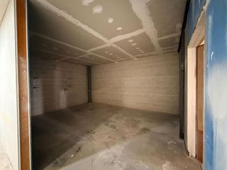 Nave industrial en alquiler en Velilla de San Antonio