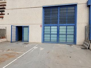 Nave industrial en alquiler en Velilla de San Antonio
