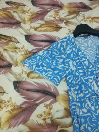 Abito fresco fantasia blu e bianco