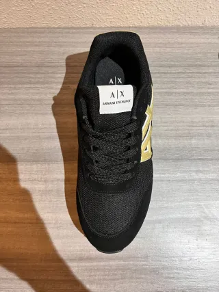 Zapatillas Armani Exchange Negras y Doradas