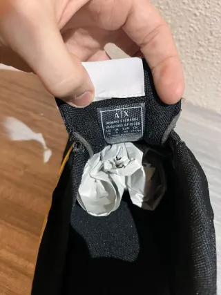 Zapatillas Armani Exchange Negras y Doradas