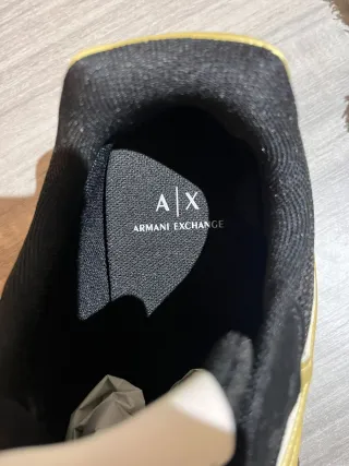 Zapatillas Armani Exchange Negras y Doradas
