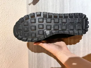 Zapatillas Armani Exchange Negras y Doradas