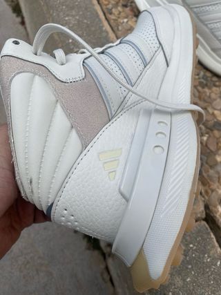 Botas Adidas Golf Grises y Blancas