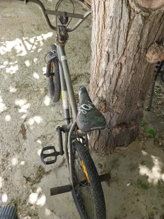 Bicicleta BMX GT