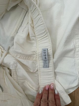 Shorts Cargo Crema Minimalistas