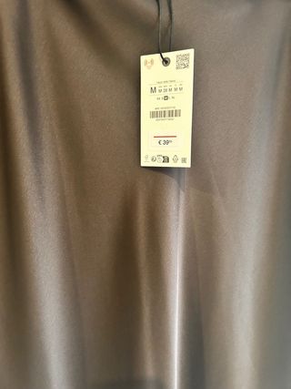 Falda larga con encaje