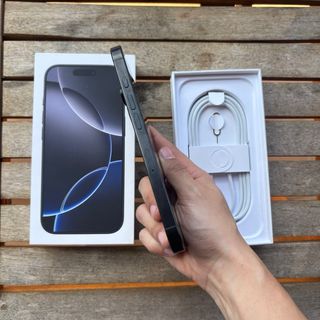 iPhone 16 Pro - 128GB | Black Titanium