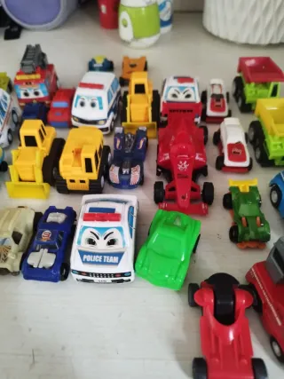 Set 65 macchinine giocattolo miste