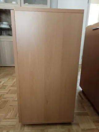 Armario bajo con llave madera y metal