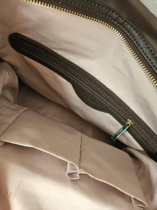 Bolso grande y marrón de Tous.