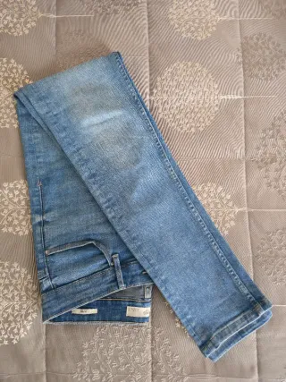 Jeans Jude Mango Talla 40