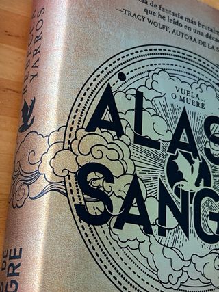 Alas de sangre (Empíreo 1)