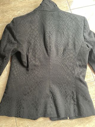 Americana Mango Negra Mujer