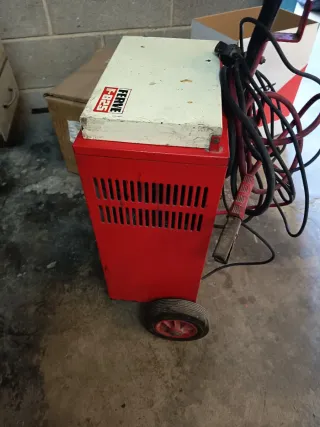 Cargador Baterías Ferve F-825