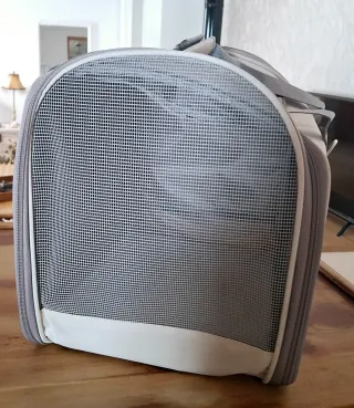 Transportín para gato o perro pequeño y Arenero.