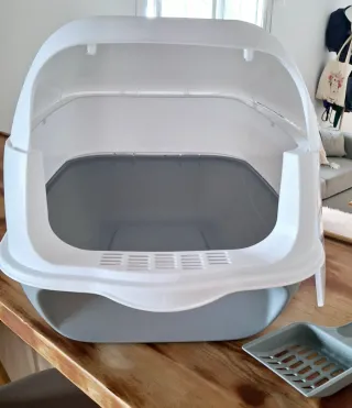 Transportín para gato o perro pequeño y Arenero.
