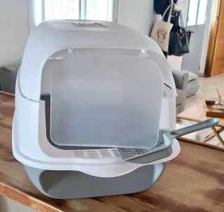 Transportín para gato o perro pequeño y Arenero.