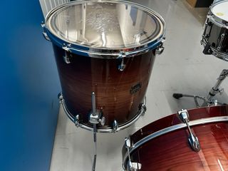 Batería Mapex Armory Redwood Burst