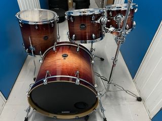 Batería Mapex Armory Redwood Burst