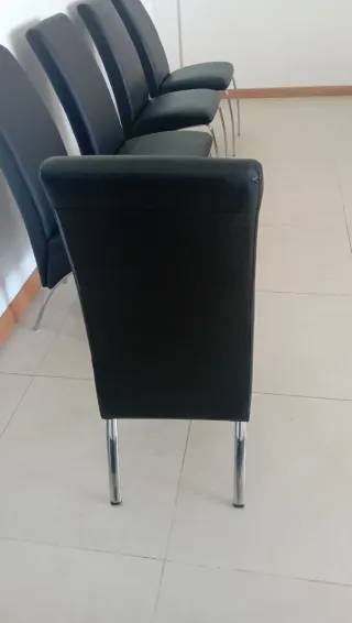 Juego de 5 Sillas Negras Piel Sintética