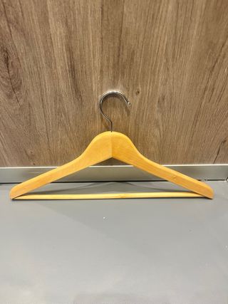 Appendiabiti in legno e metallo