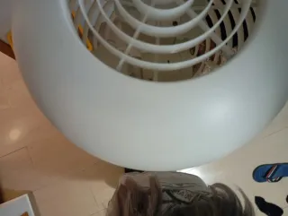 Lámpara de pie blanca moderna