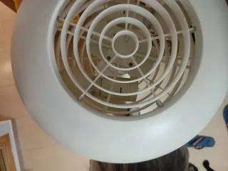 Lámpara de pie blanca moderna