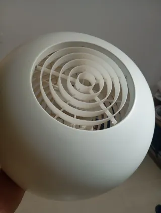 Lámpara de pie blanca moderna