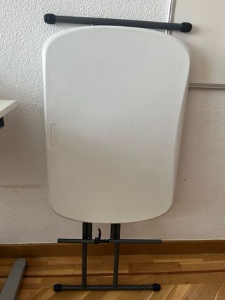 Mesa plegable auxiliar