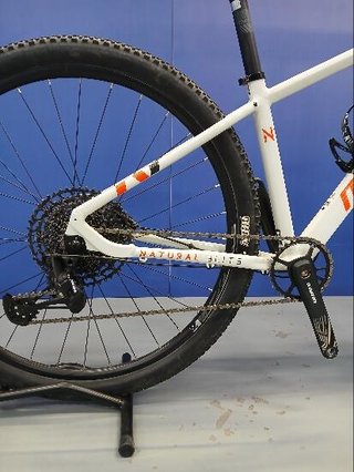 Megamo Natural 29"