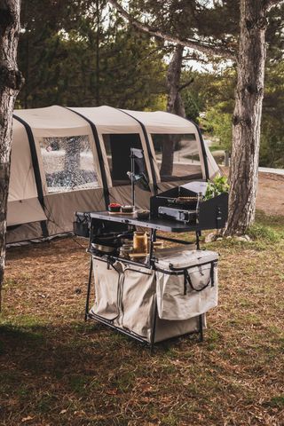 Mueble cocina camping XL, fregadero 10L, mampara y espacio