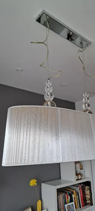 Lámpara colgante doble, color plata. Marca MERCURY