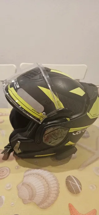 Casco LS2 con Intercomunicador Cardo