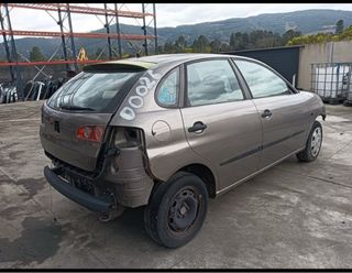 Cinturón delantero izquierdo Seat Ibiza 6L