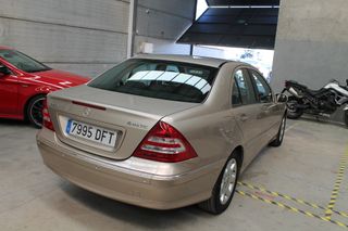 Mercedes-Benz Clase C 240 4MATIC AVANTGARDE