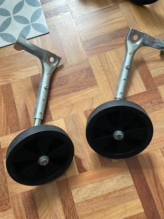 Ruedines bici niño poco uso