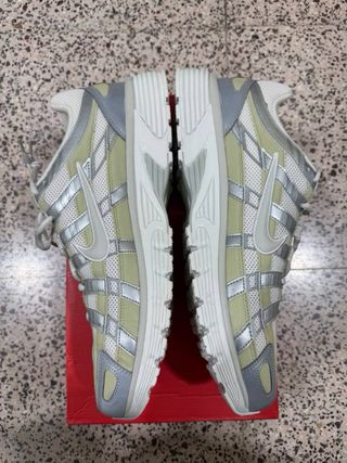 Nike P-6000 Verde y Plata