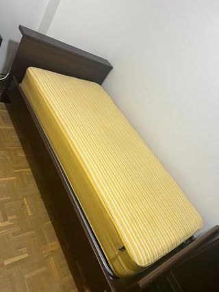 2 Camas 90x180  con somier y colchones con forro