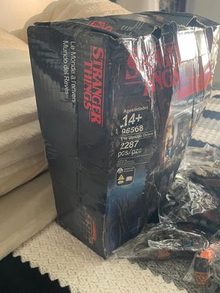 Set LEGO Stranger Things Il Mondo Capovolto Nuovo