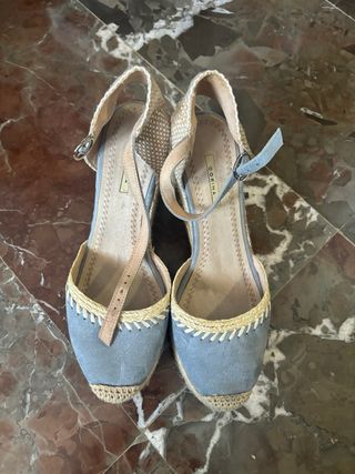 Sandalias cuña esparto azul y beige