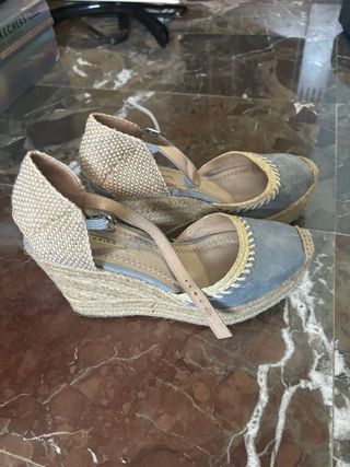 Sandalias cuña esparto azul y beige