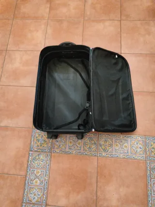 Maleta de viaje con ruedas