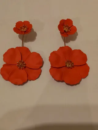 Orecchini floreali arancioni e oro