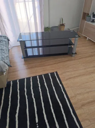 Mesa TV cristal negro 3 baldas